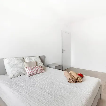 Alessia's Flat - Caroli Apartment