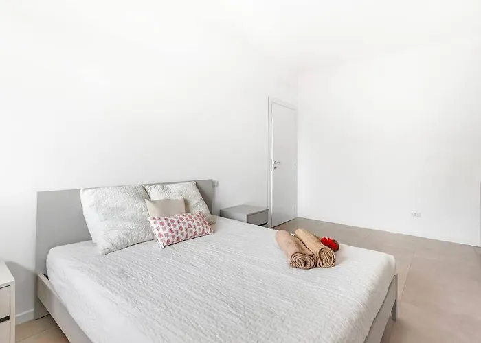 Alessia's Flat - Caroli Apartment